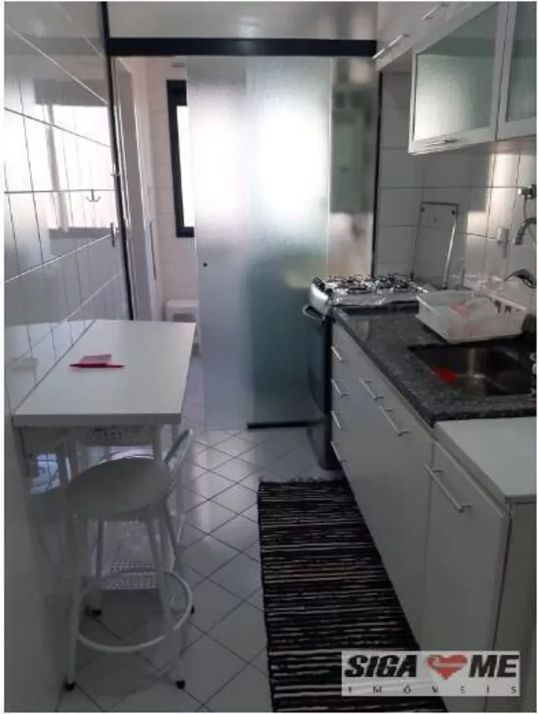 Apartamento à venda com 3 quartos, 71m² - Foto 3