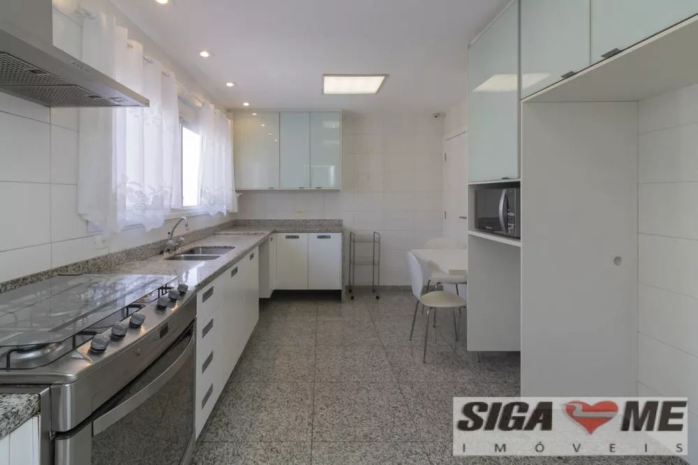 Apartamento à venda com 3 quartos, 267m² - Foto 6