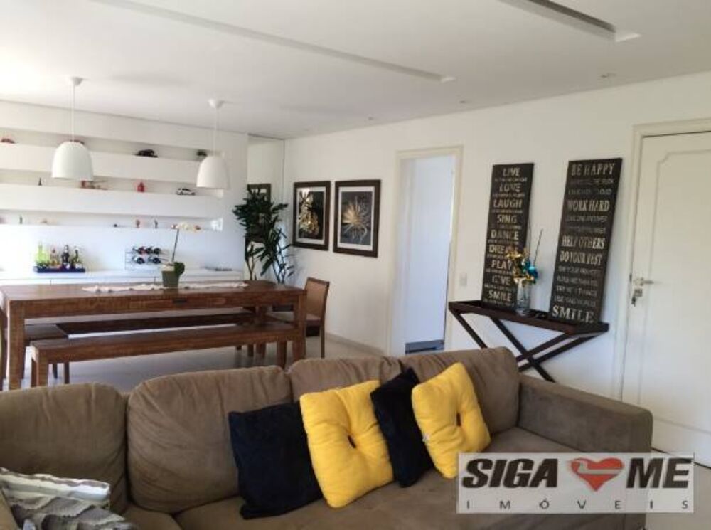 Apartamento à venda com 5 quartos, 210m² - Foto 1