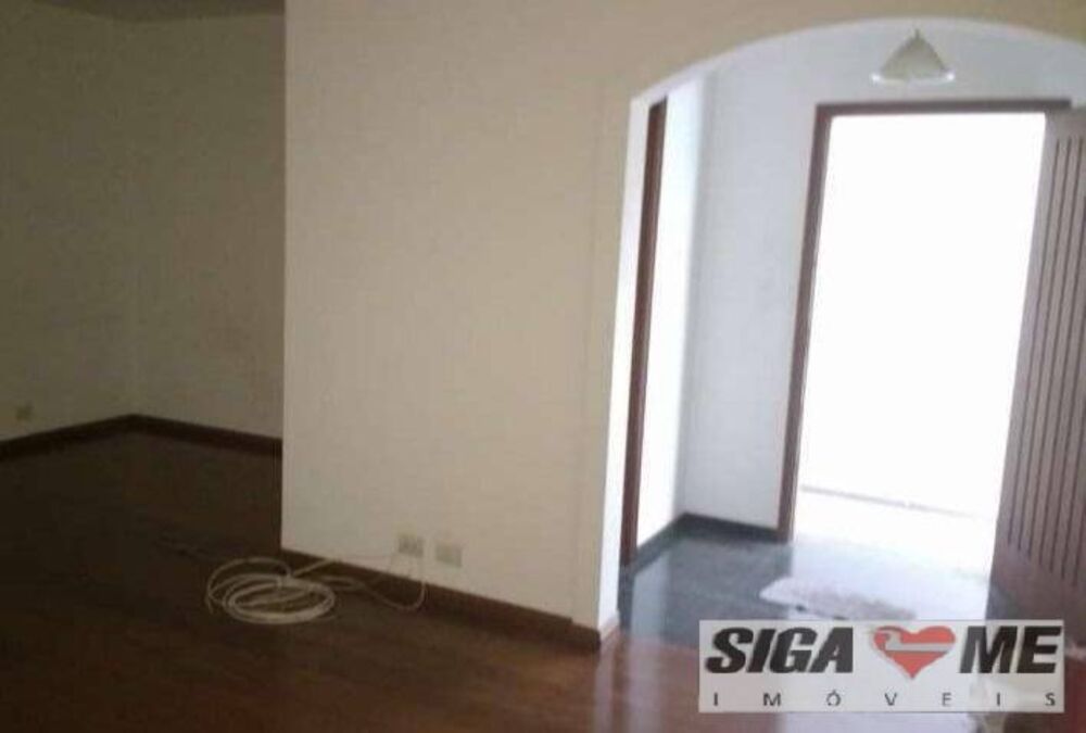 Casa, 1 quarto, 240 m² - Foto 2