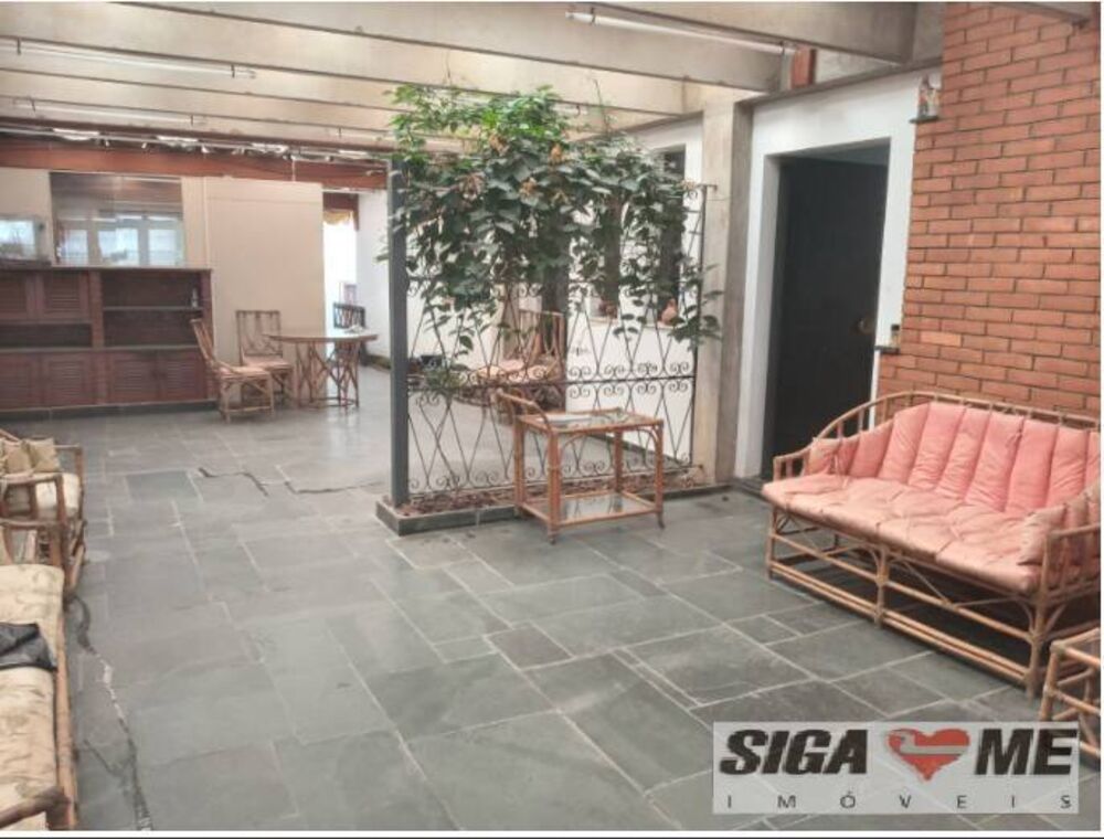 Casa para alugar com 3 quartos, 268m² - Foto 3