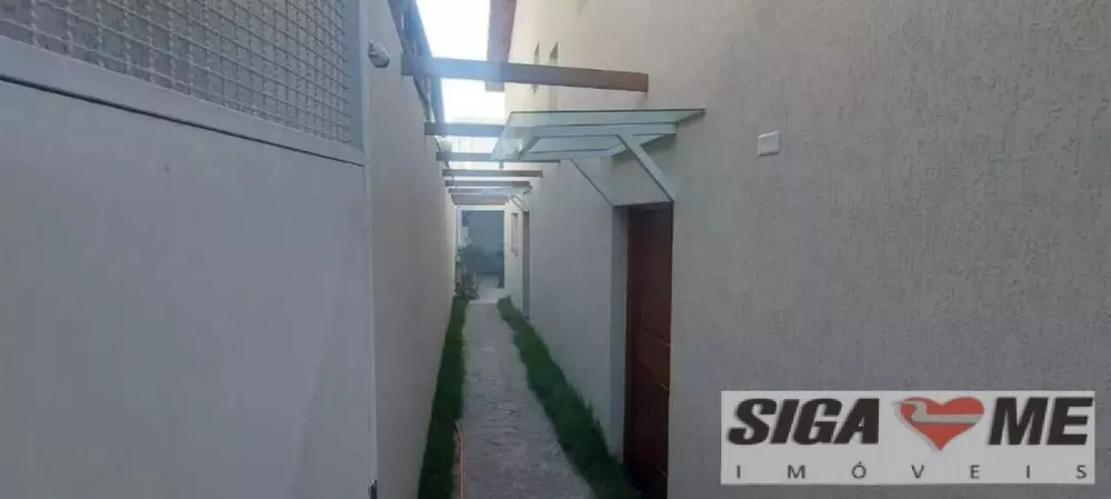 Casa à venda com 3 quartos, 160m² - Foto 2