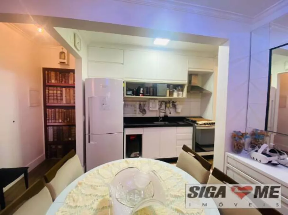 Apartamento à venda com 2 quartos, 64m² - Foto 3