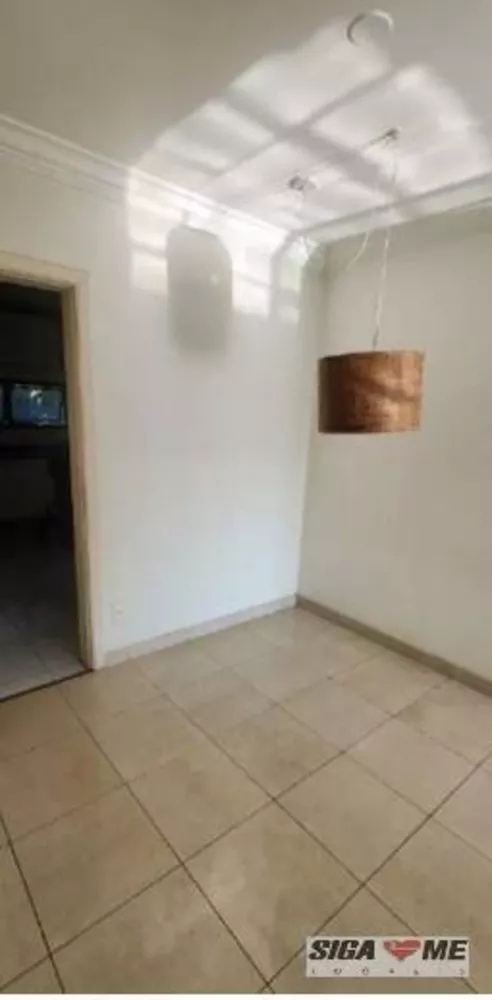 Apartamento à venda com 3 quartos, 100m² - Foto 2