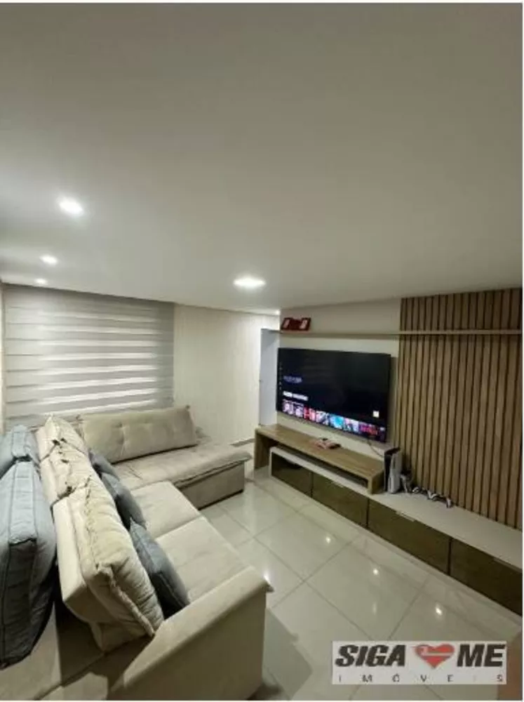 Apartamento à venda com 2 quartos, 43m² - Foto 1