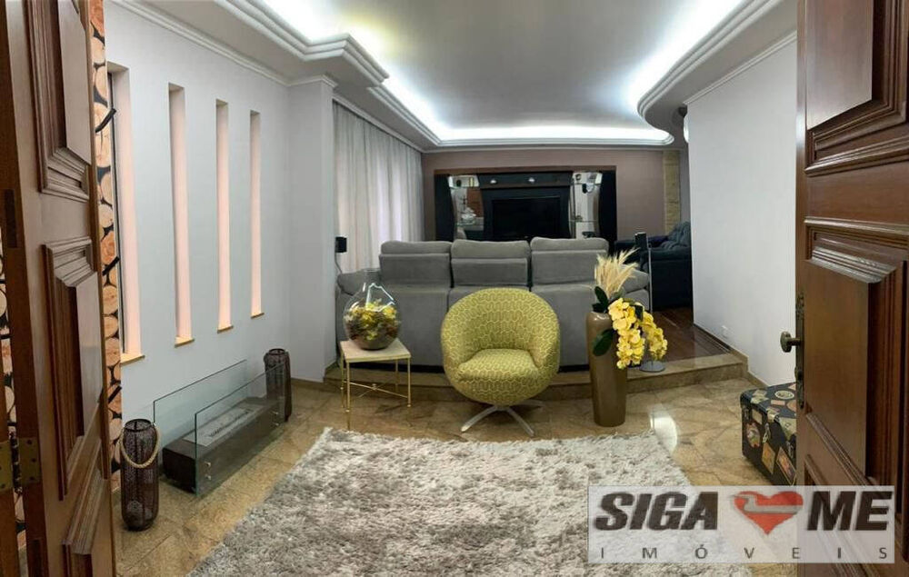 Casa à venda e aluguel com 4 quartos, 300m² - Foto 1