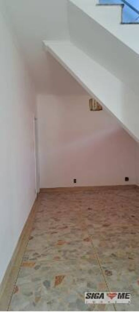 Casa à venda com 3 quartos, 160m² - Foto 2