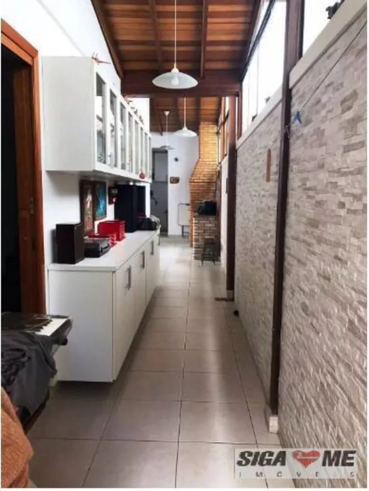 Casa de Condomínio à venda com 3 quartos, 159m² - Foto 3