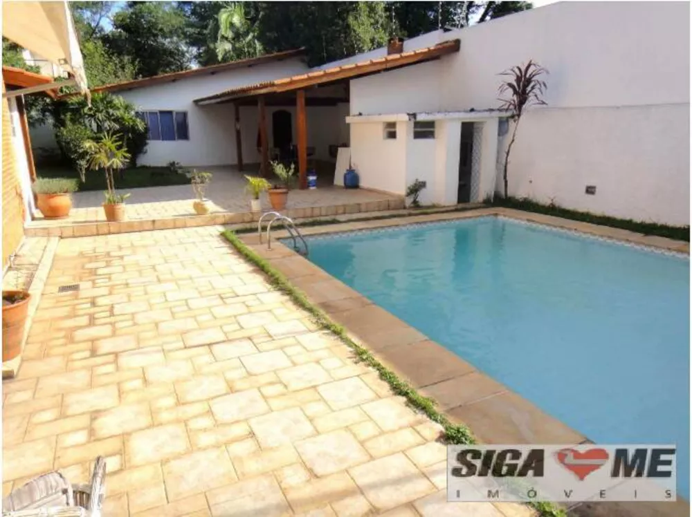 Casa à venda e aluguel com 4 quartos, 450m² - Foto 3