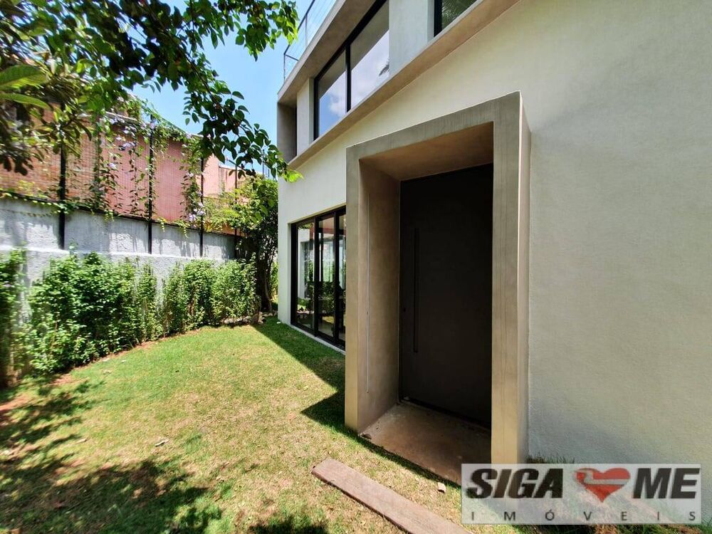 Casa, 3 quartos, 318 m² - Foto 1