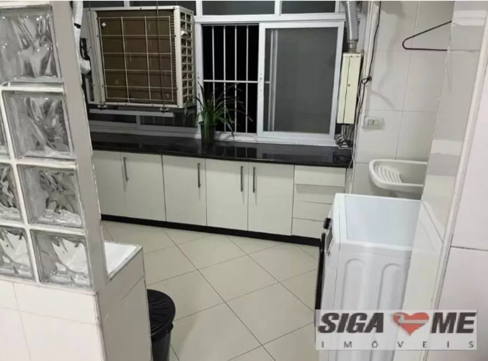 Apartamento à venda com 3 quartos, 200m² - Foto 4