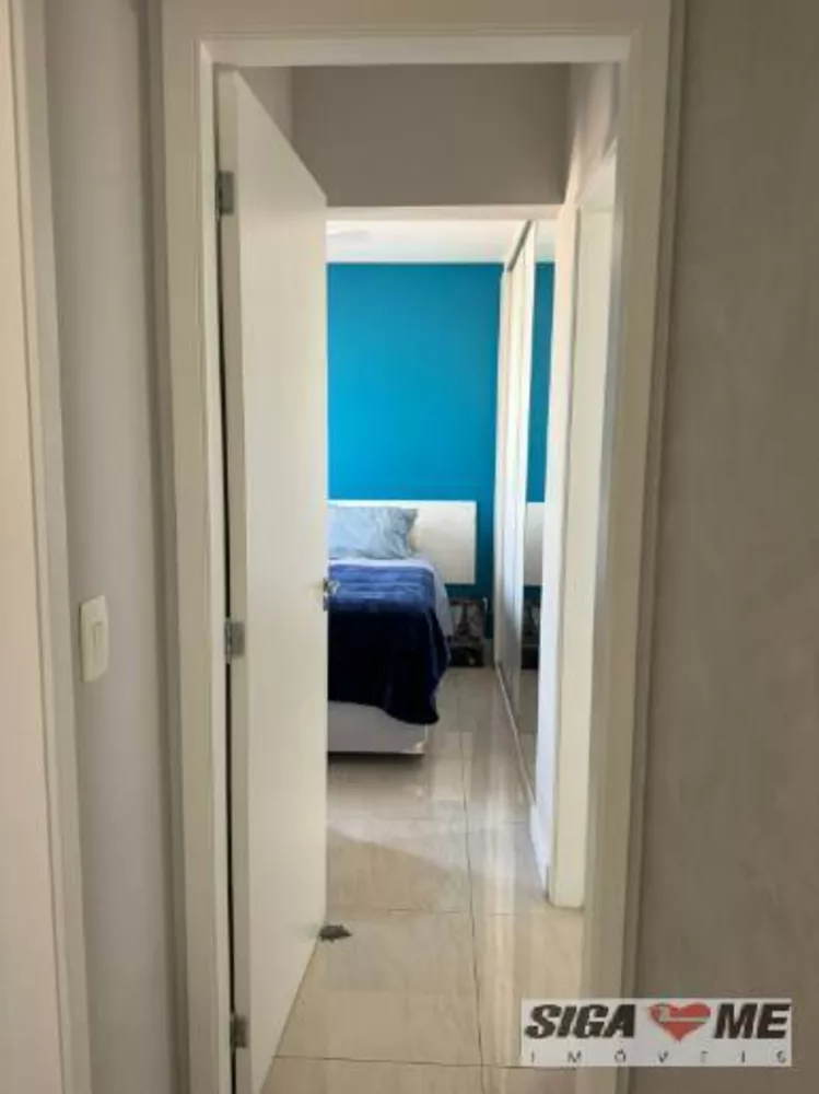 Apartamento à venda com 2 quartos, 79m² - Foto 3