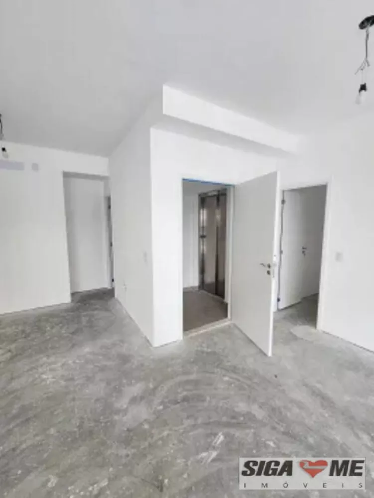 Apartamento à venda com 3 quartos, 162m² - Foto 4