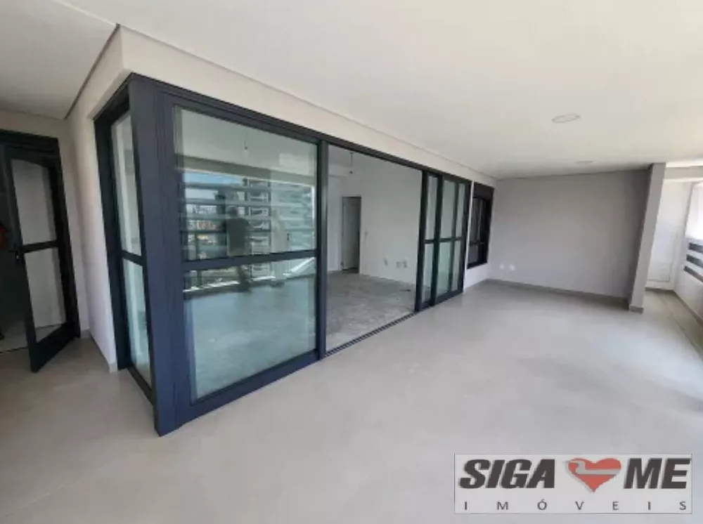 Apartamento à venda com 3 quartos, 162m² - Foto 3