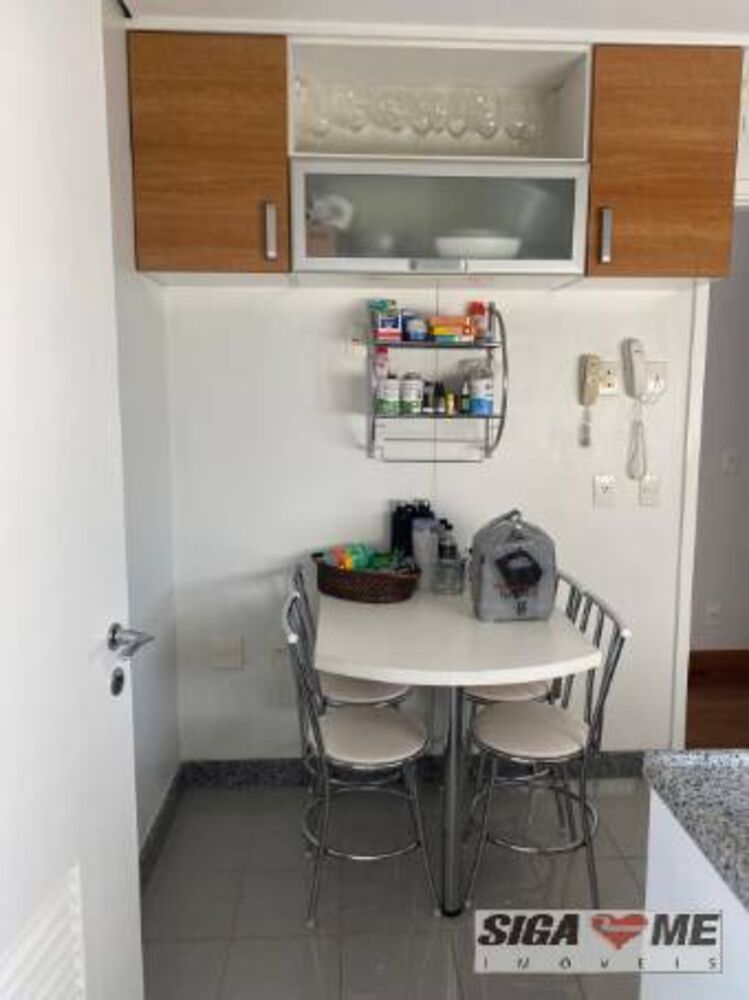 Apartamento para alugar com 3 quartos, 137m² - Foto 3