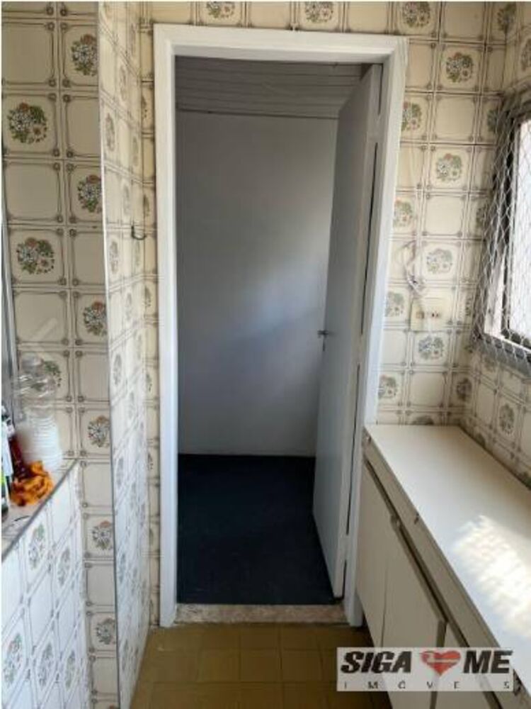 Apartamento para alugar com 4 quartos, 148m² - Foto 4