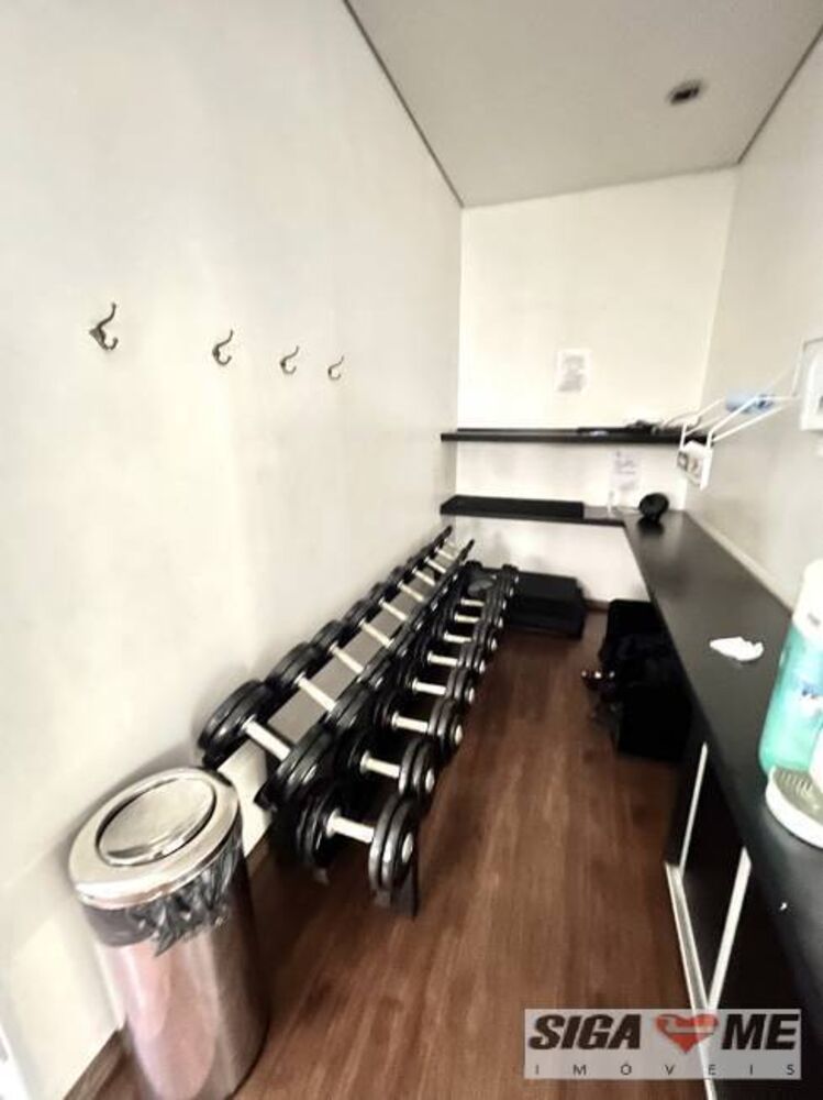 Apartamento para alugar com 4 quartos, 147m² - Foto 12