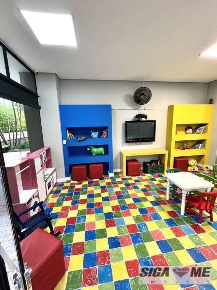 Apartamento para alugar com 4 quartos, 147m² - Foto 10