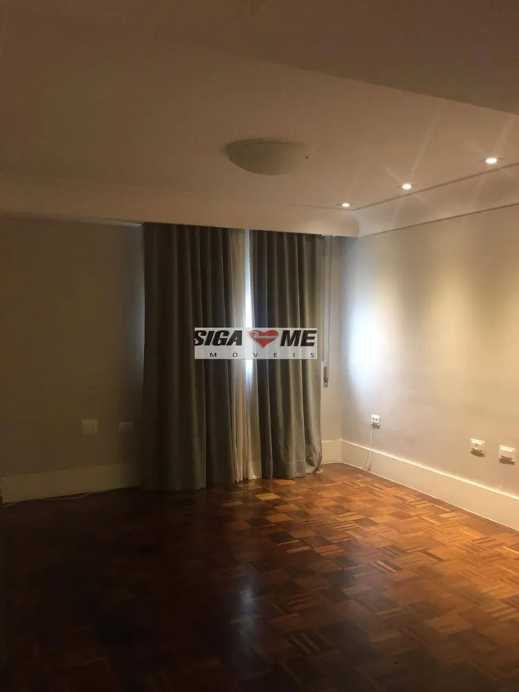 Apartamento, 3 quartos, 1402 m² - Foto 1