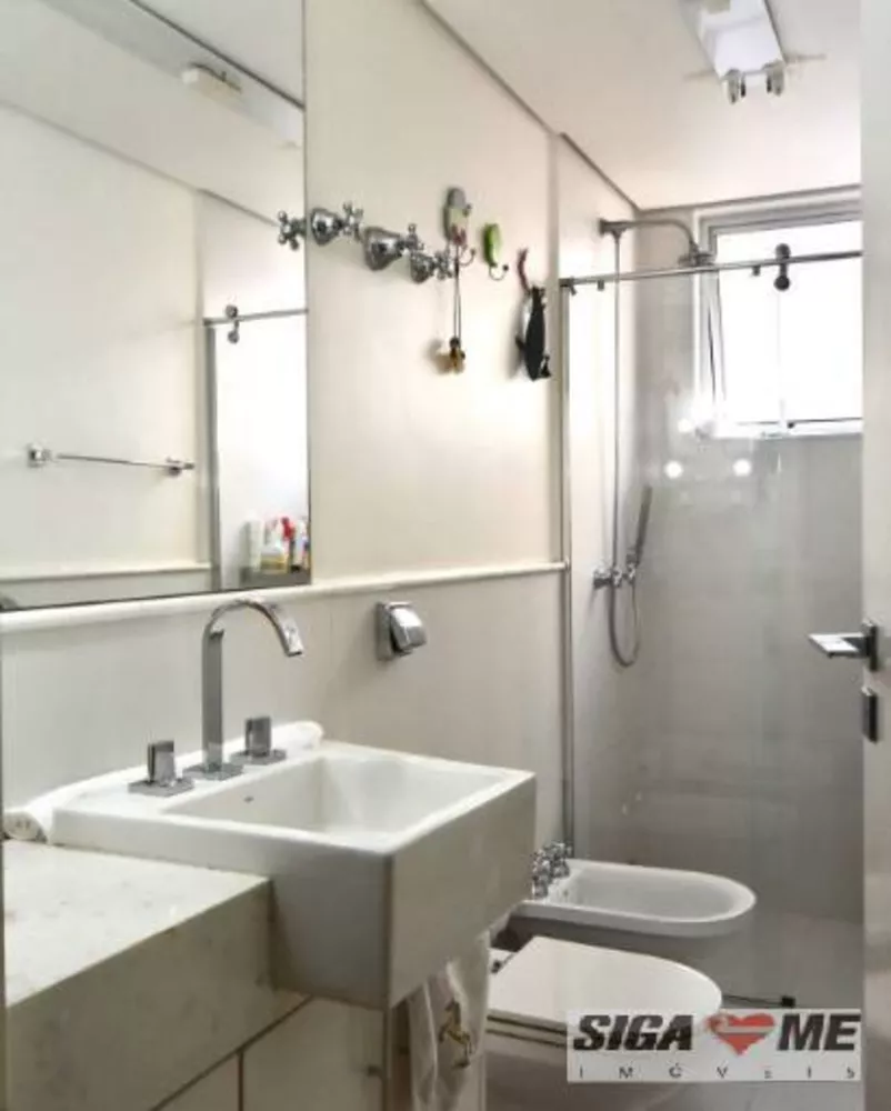 Apartamento à venda com 3 quartos, 147m² - Foto 4