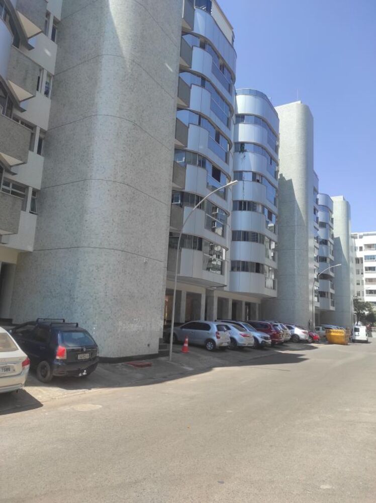 Apartamento à venda com 3 quartos, 107m² - Foto 1