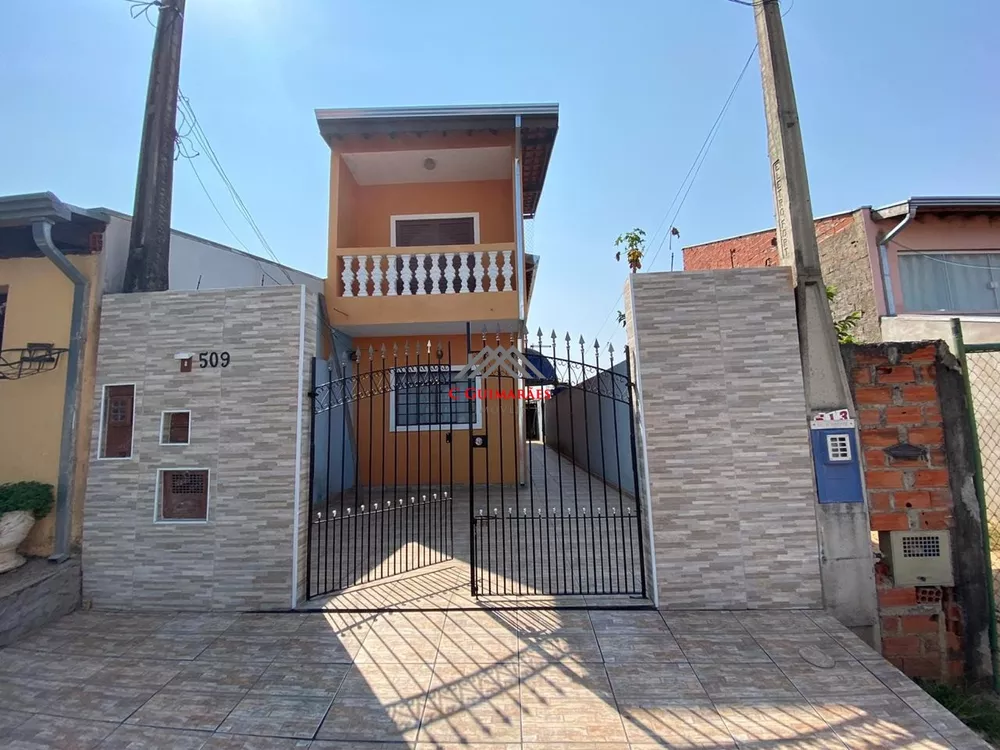 Casa, 3 quartos - Foto 1