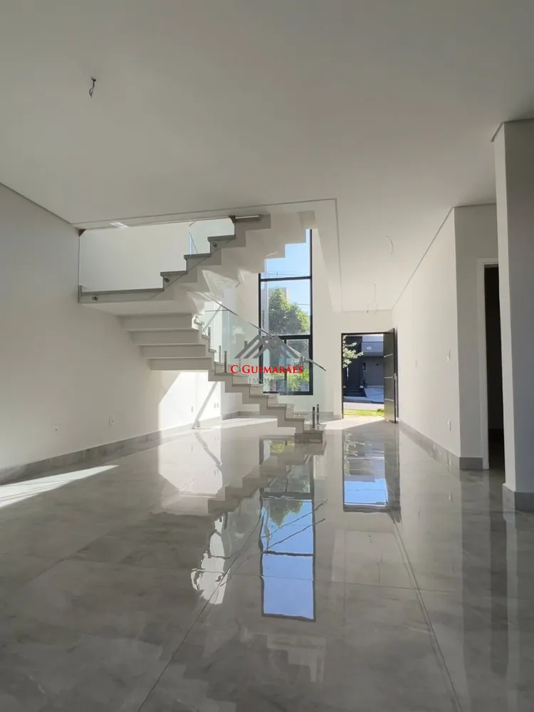 Casa, 4 quartos, 220 m² - Foto 3