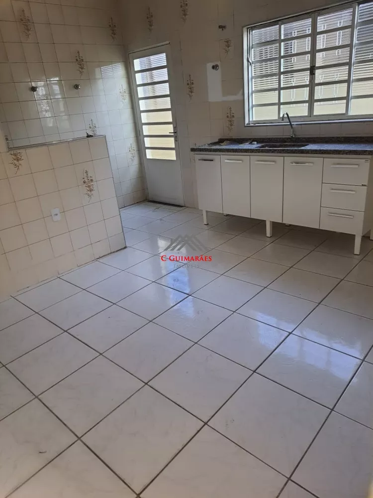 Casa à venda com 3 quartos - Foto 4