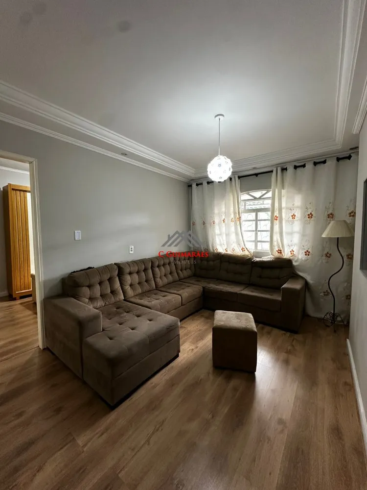 Casa, 3 quartos, 182 m² - Foto 1