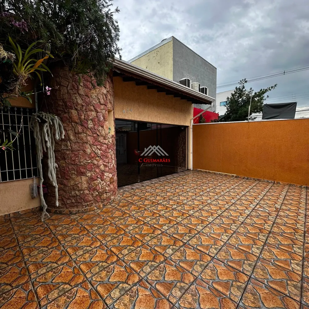 Casa, 3 quartos, 242 m² - Foto 2