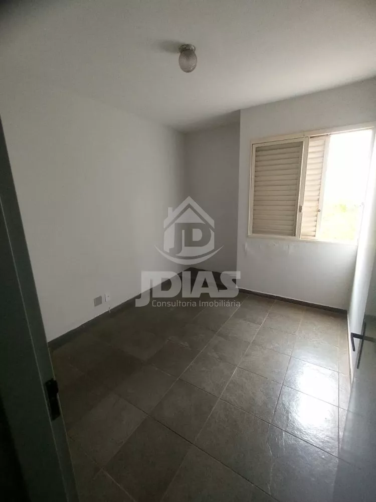 Apartamento para alugar com 3 quartos, 82m² - Foto 4