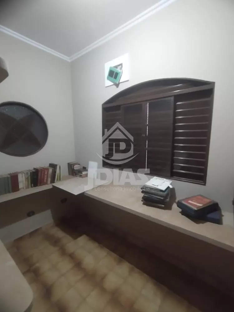 Casa, 4 quartos, 250 m² - Foto 4