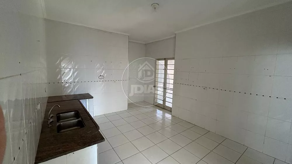 Casa, 3 quartos, 295 m² - Foto 2