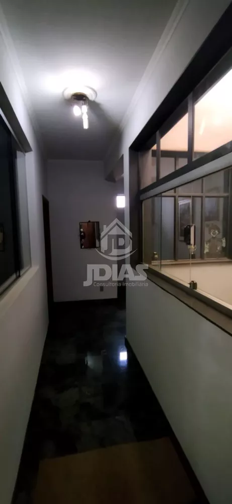 Casa, 4 quartos, 250 m² - Foto 8