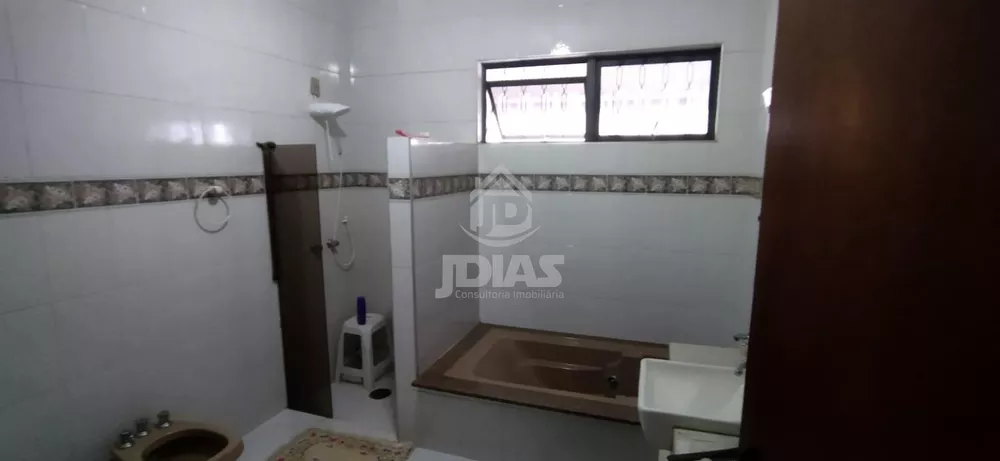 Casa, 4 quartos, 250 m² - Foto 20