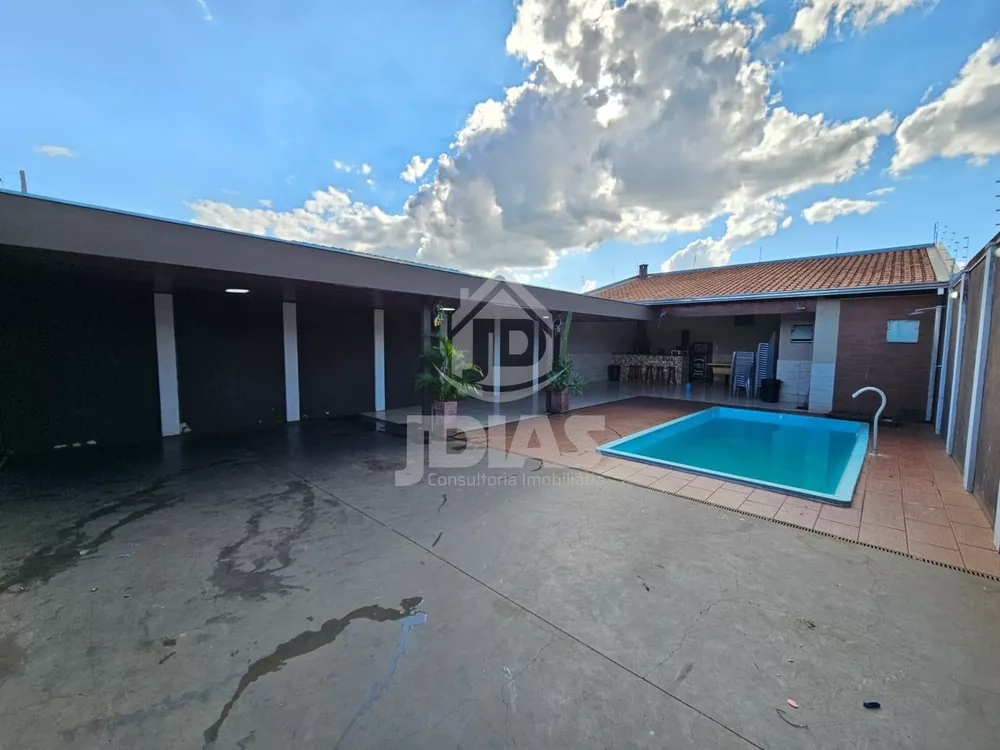 Casa, 1 quarto, 85 m² - Foto 1