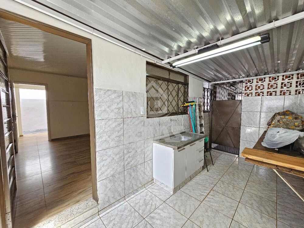 Casa para alugar com 3 quartos, 168m² - Foto 9
