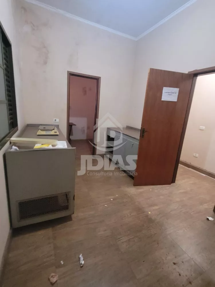 Casa, 5 quartos, 467 m² - Foto 3