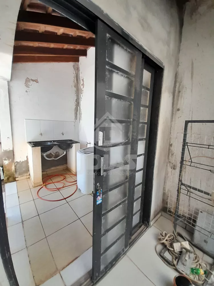 Casa à venda com 2 quartos, 150m² - Foto 18