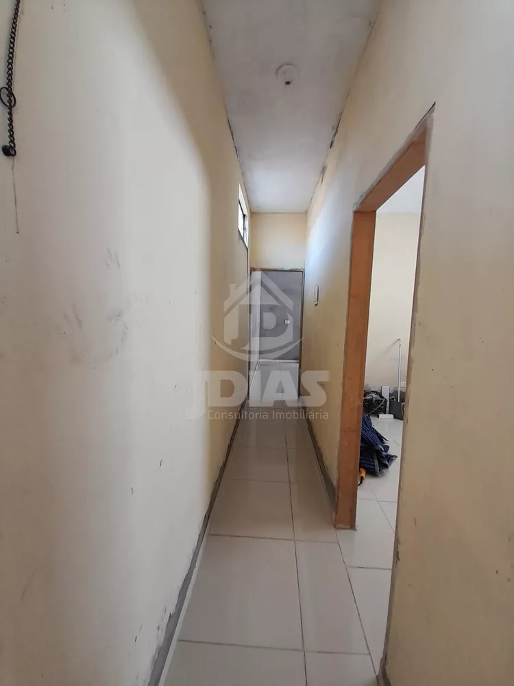 Casa à venda com 2 quartos, 150m² - Foto 8