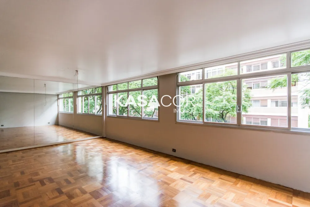 Apartamento, 3 quartos, 240 m² - Foto 2