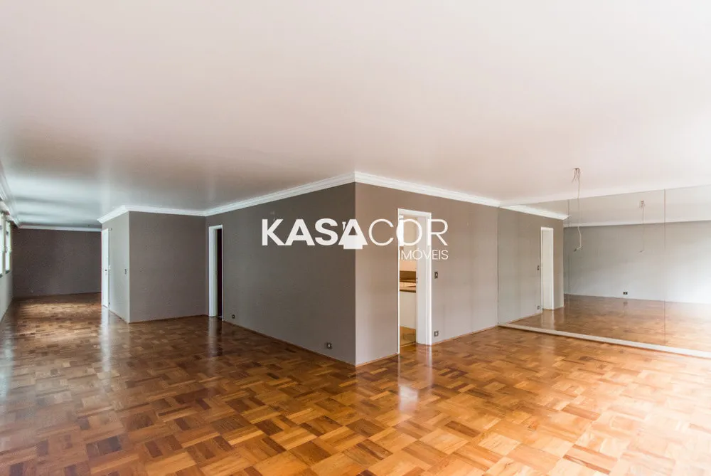 Apartamento, 3 quartos, 240 m² - Foto 1