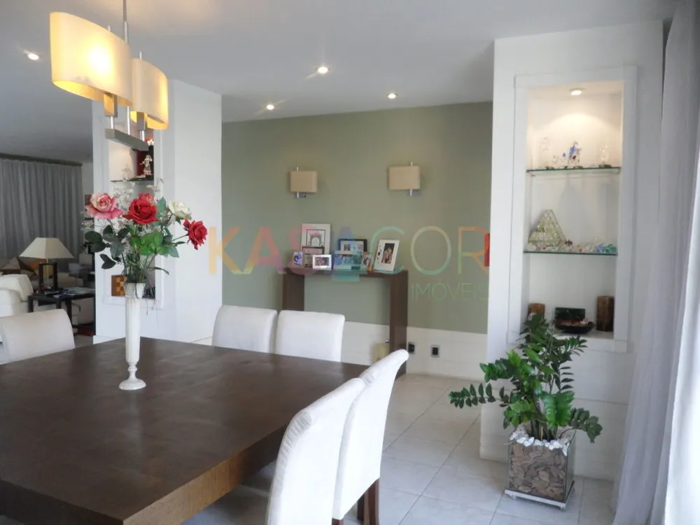 Apartamento, 3 quartos, 240 m² - Foto 8
