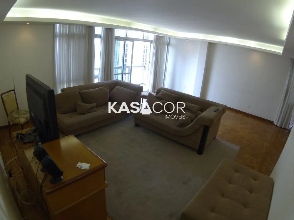 Apartamento, 3 quartos, 220 m² - Foto 2