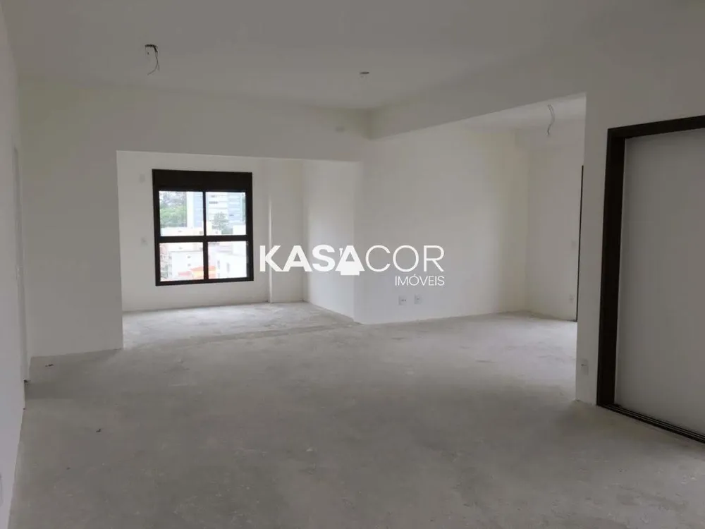 Apartamento, 3 quartos, 228 m² - Foto 2