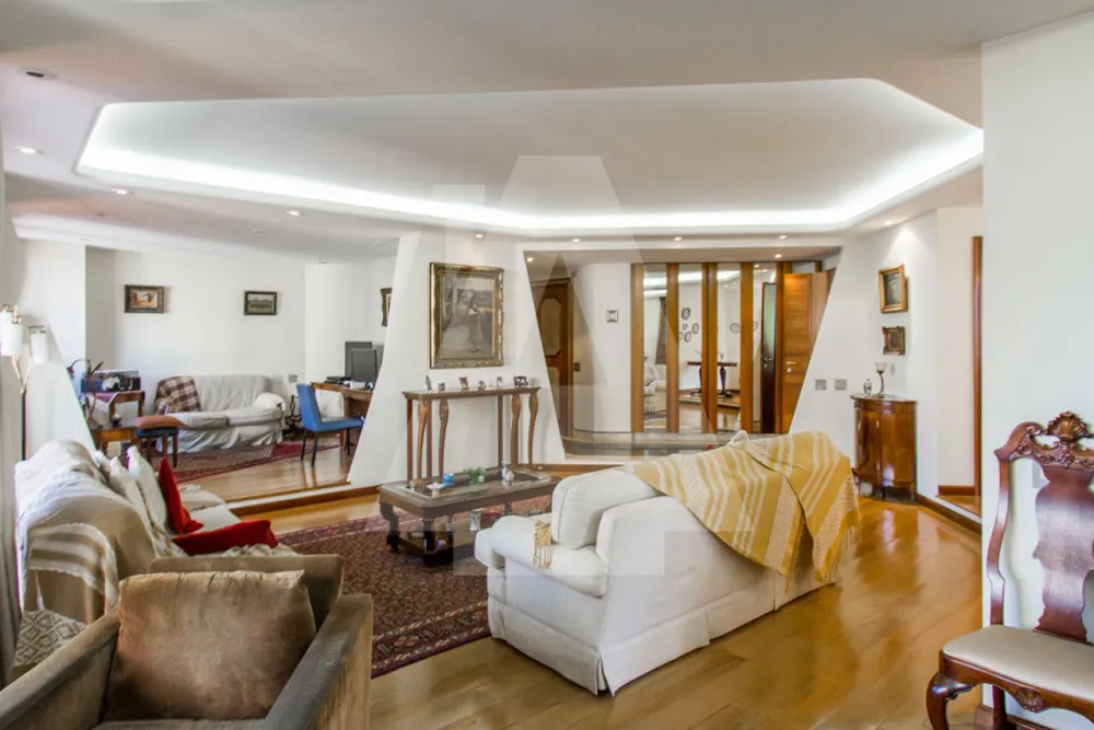 Apartamento, 3 quartos, 260 m² - Foto 1