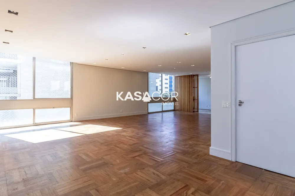 Apartamento, 3 quartos, 240 m² - Foto 2