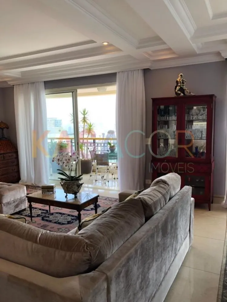 Apartamento, 3 quartos, 230 m² - Foto 1