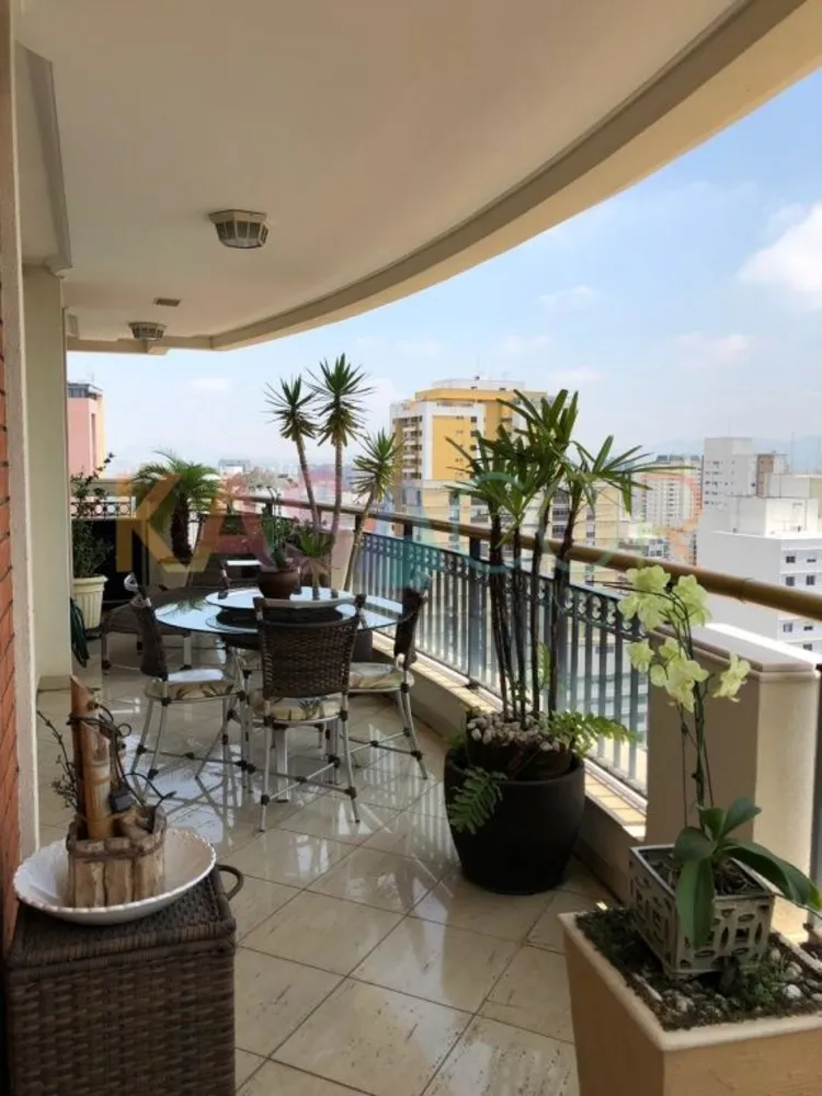 Apartamento, 3 quartos, 230 m² - Foto 2