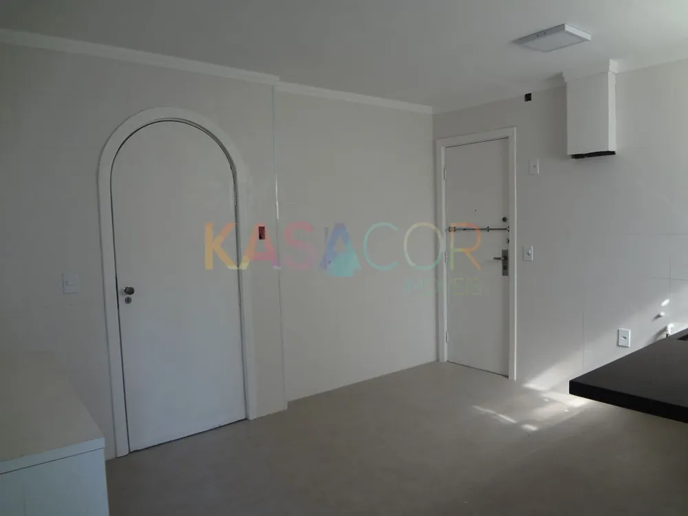 Apartamento, 3 quartos, 252 m² - Foto 4
